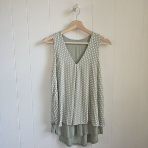 ☆ LOFT Sage Patterned Double-Layer Tank Top